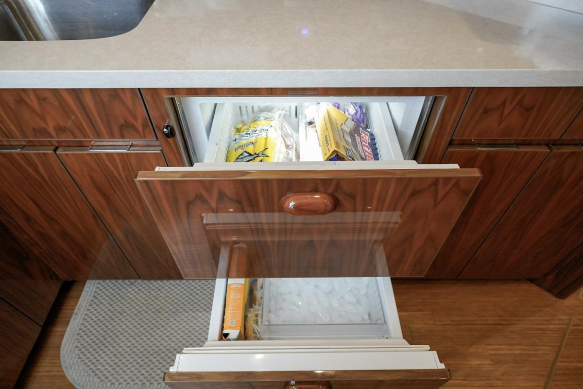 2018 Viking 48 Sport Tower- GRESAMAR- Galley