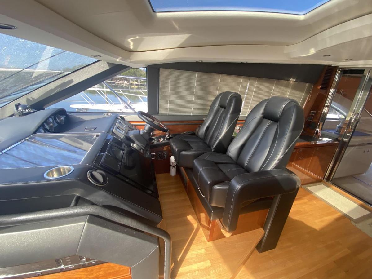 2012 Princess V62 - Dominion - Helm