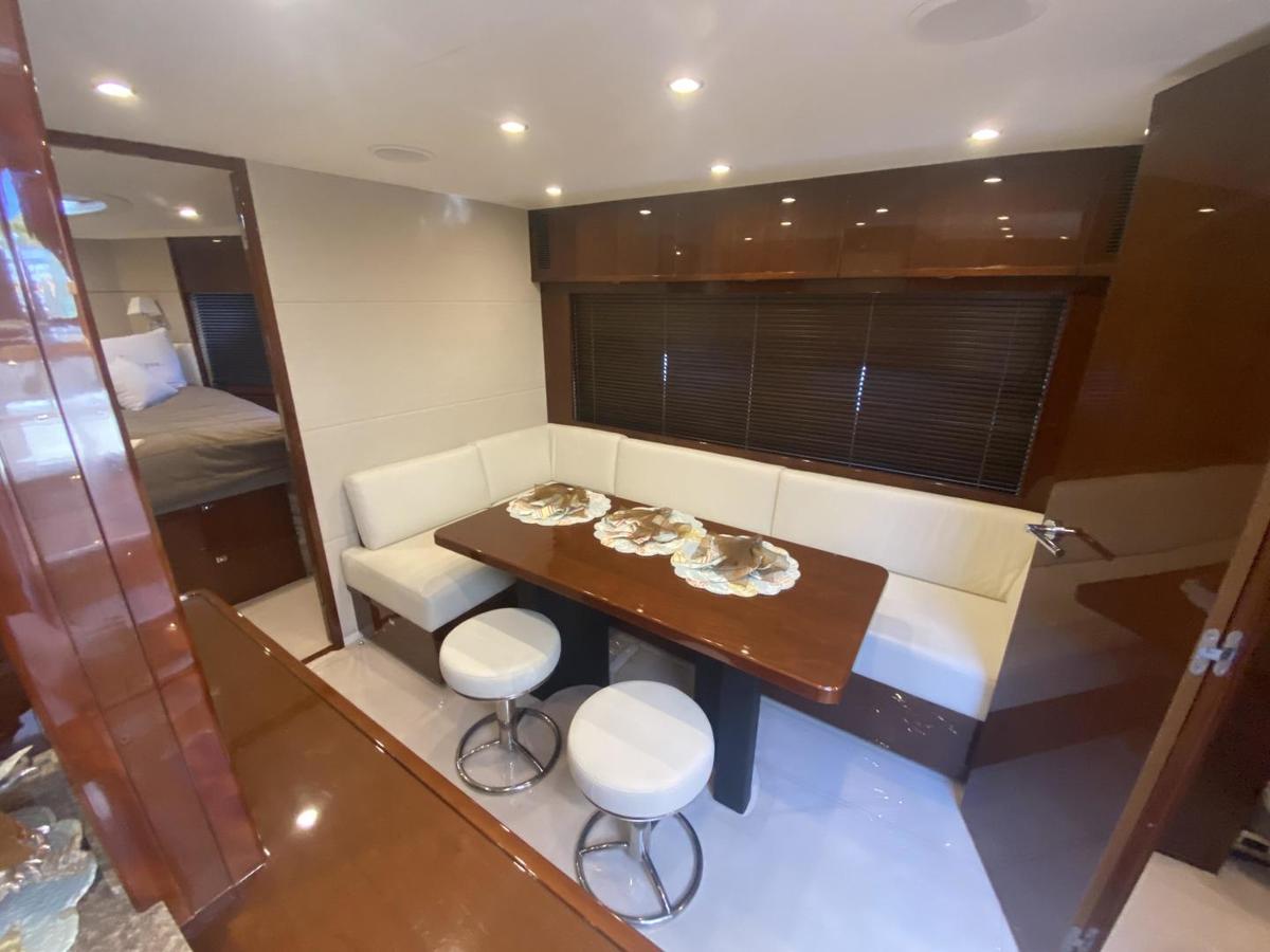 2012 Princess V62 - Dominion - Lower Dinette