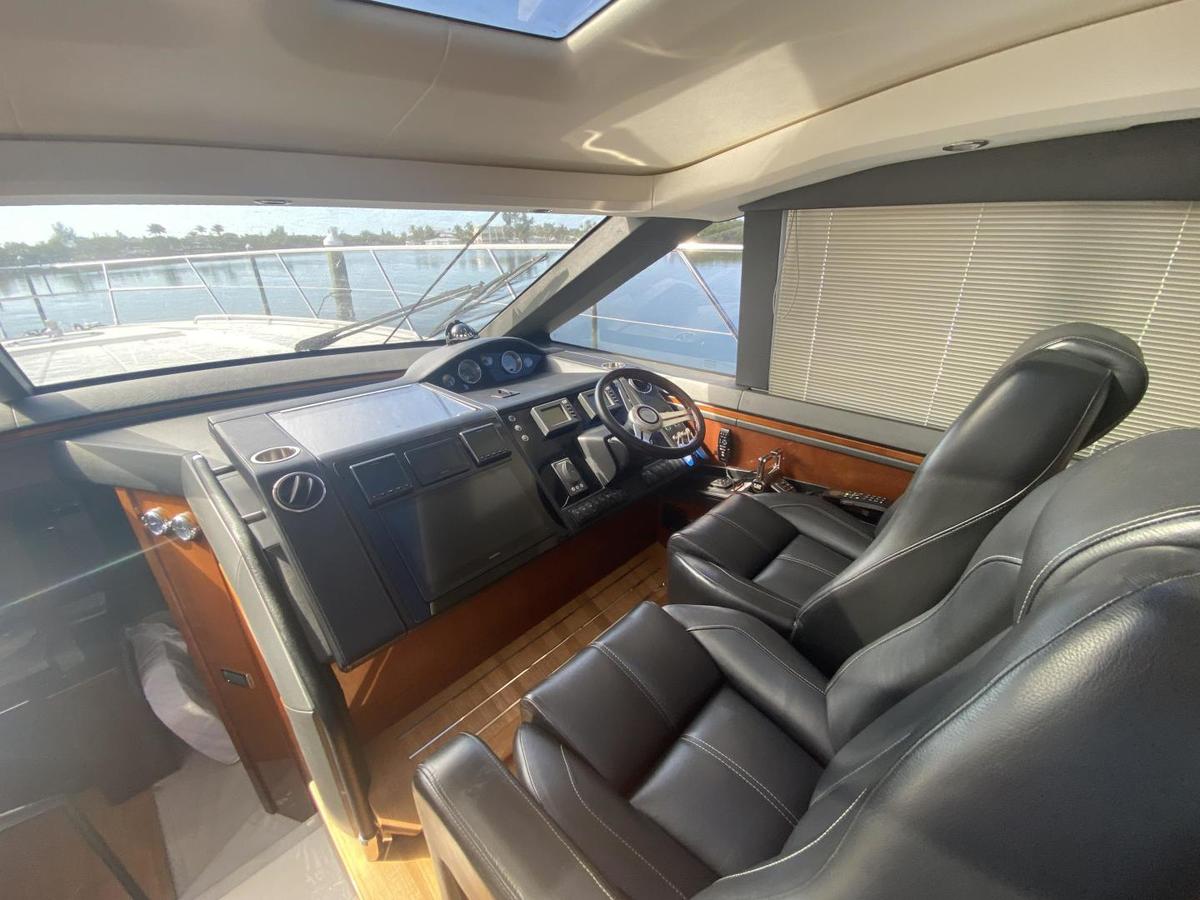 2012 Princess V62 - Dominion - Helm