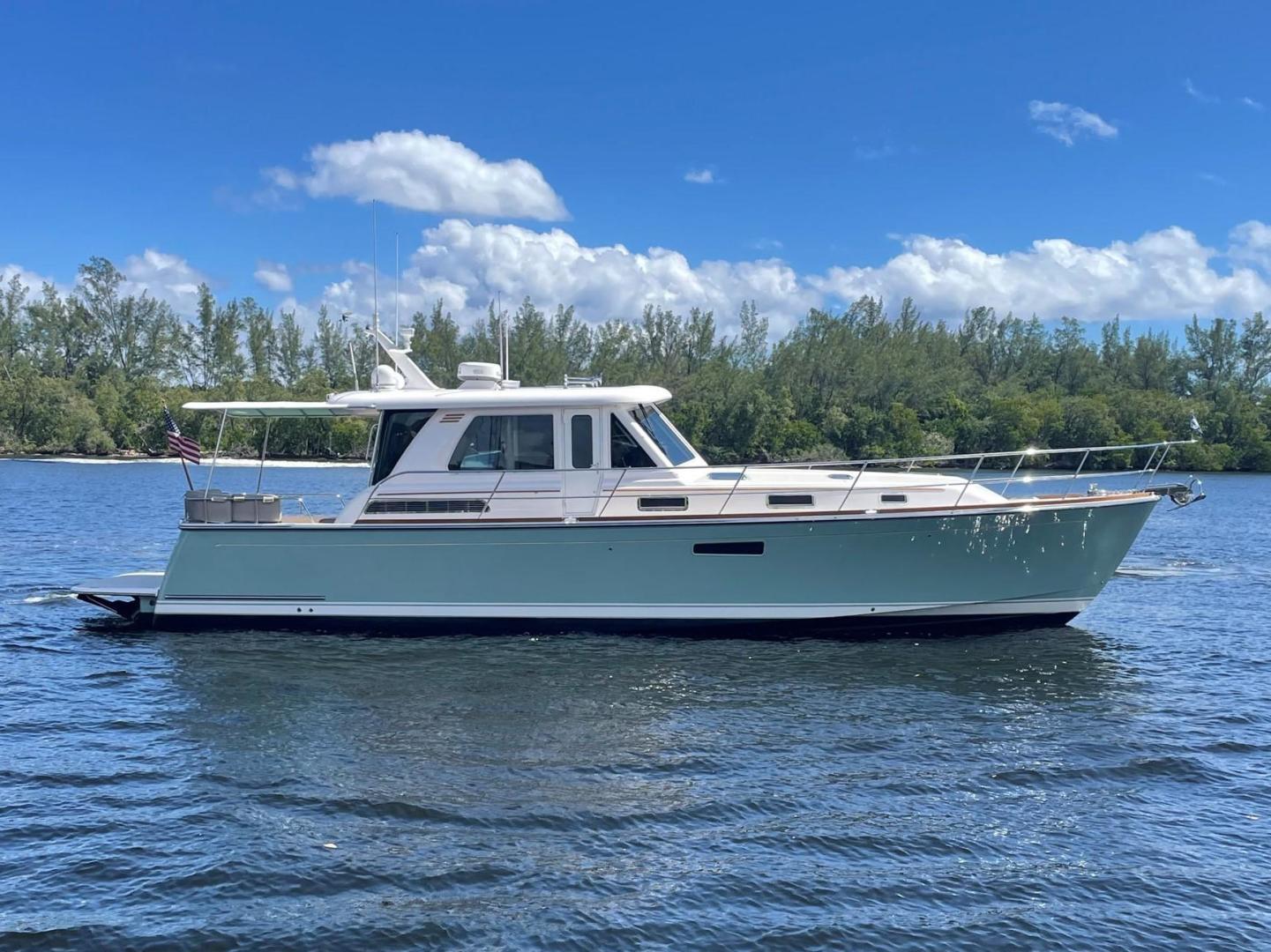 AMITY, 48' Sabre 2014