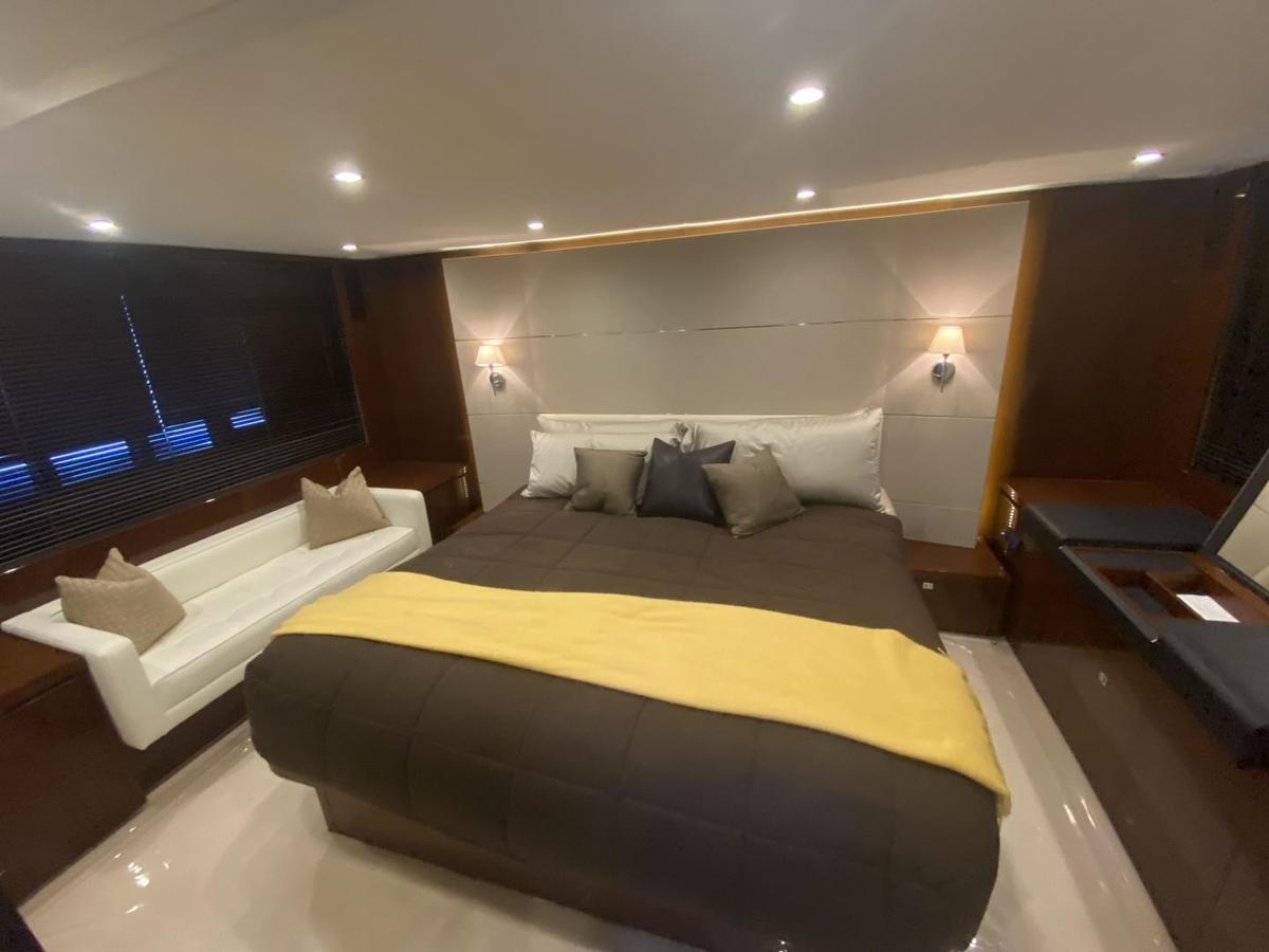 2012 Princess V62 - Dominion - Master Stateroom