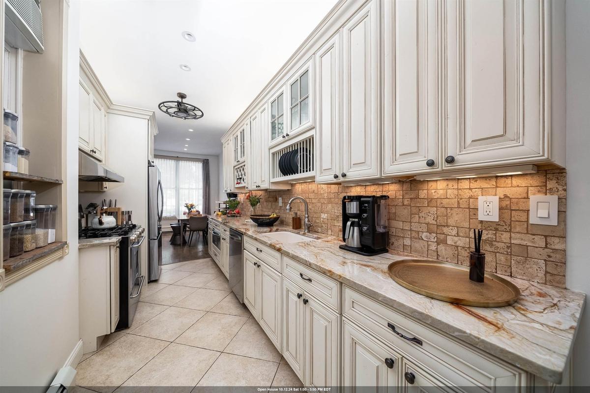 285 8TH ST, JC, Downtown, NJ, 07302 Nest Seekers Nest Seekers