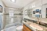 En suite bath