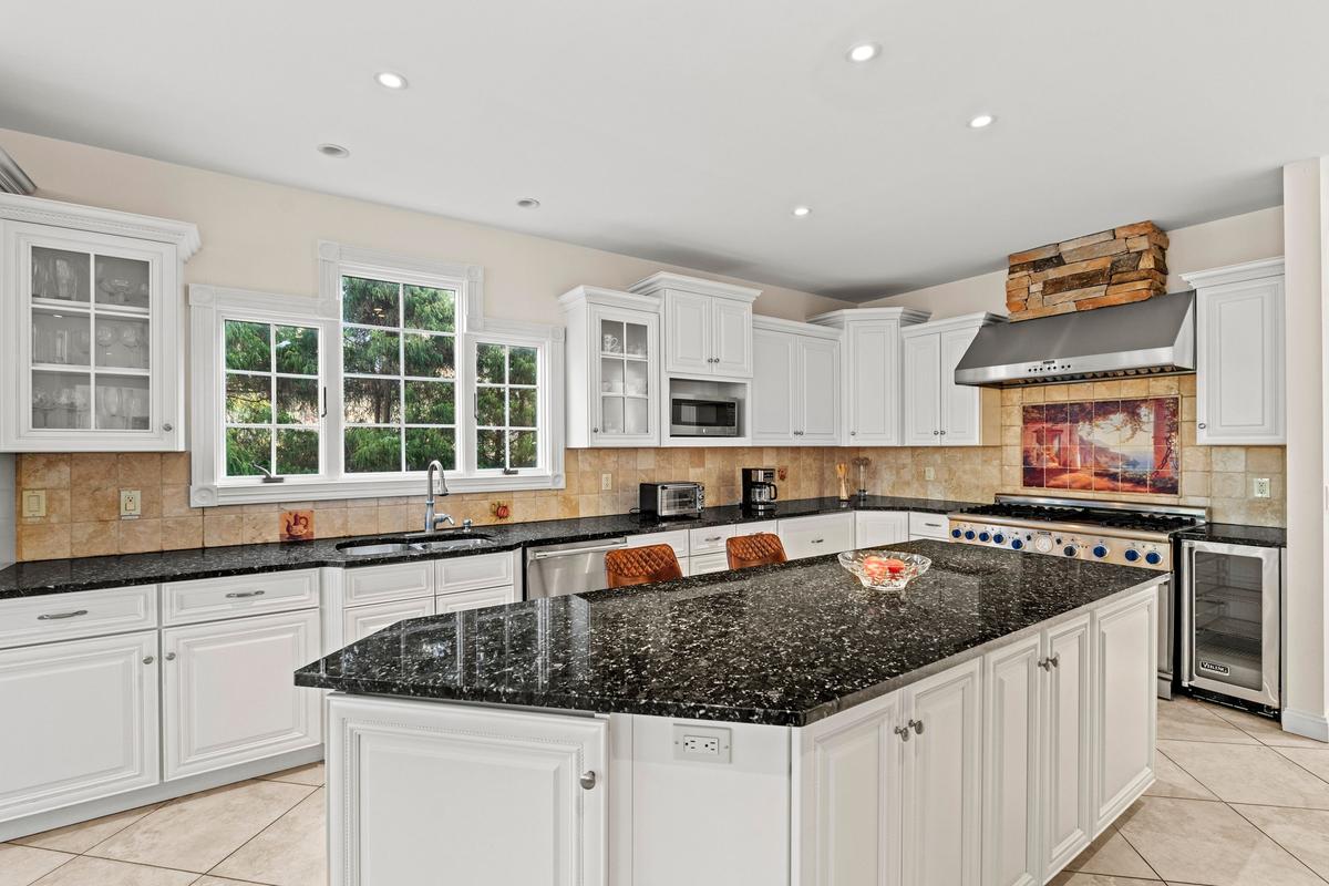 Gourmet space for entertaining