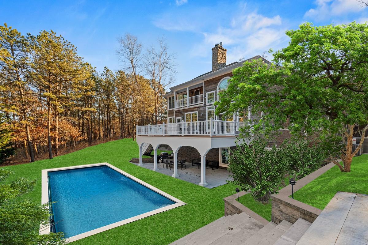 Your perfect Hamptons summer retreat!