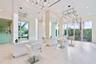 Club Salon
