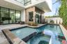 Private Pebble Pool & Spa