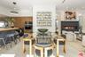 Dining & Breakfast Bar