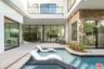 Private Pebble Pool & Spa