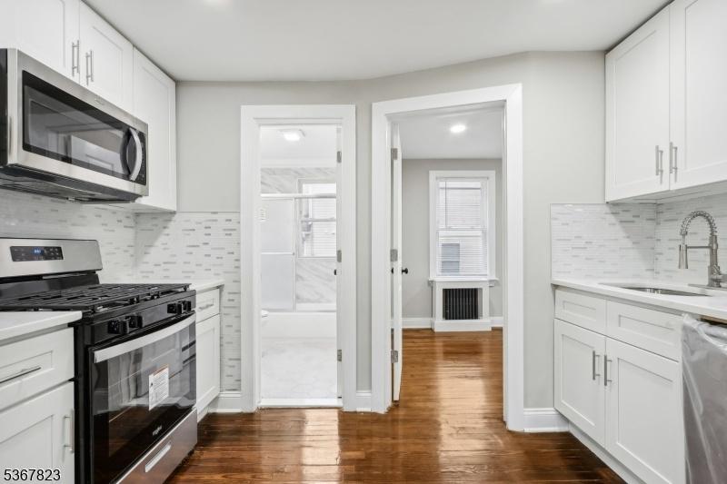 1st fl-Kitchen
