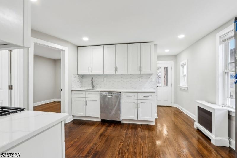 1st fl-Kitchen