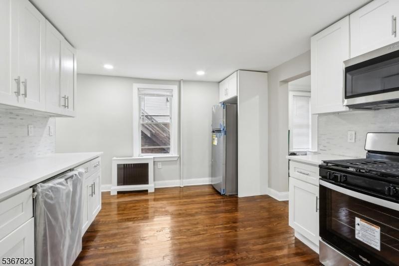 1st fl-Kitchen