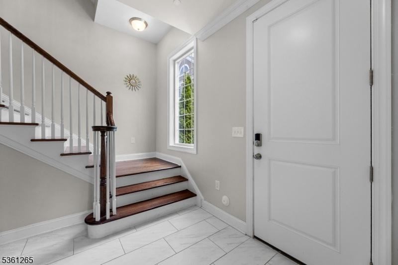 Entry Foyer-NE Facing End Unit