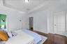 Main Bed+walkin closet+bath