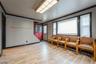sitting area
