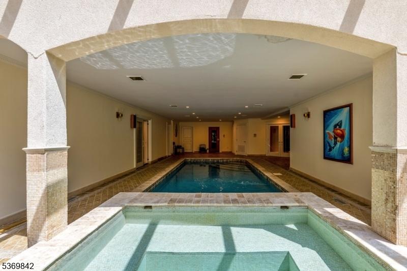 Indoor Pool & Spa