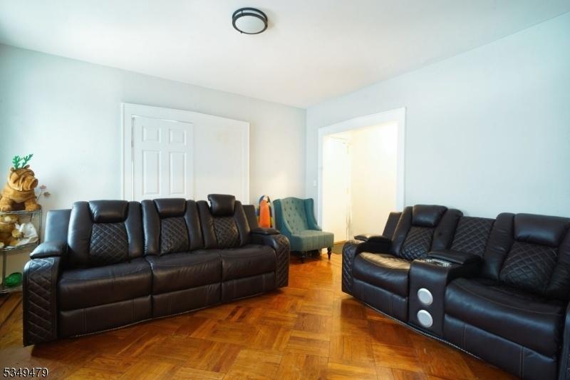 Living Room 1ST FLOOR