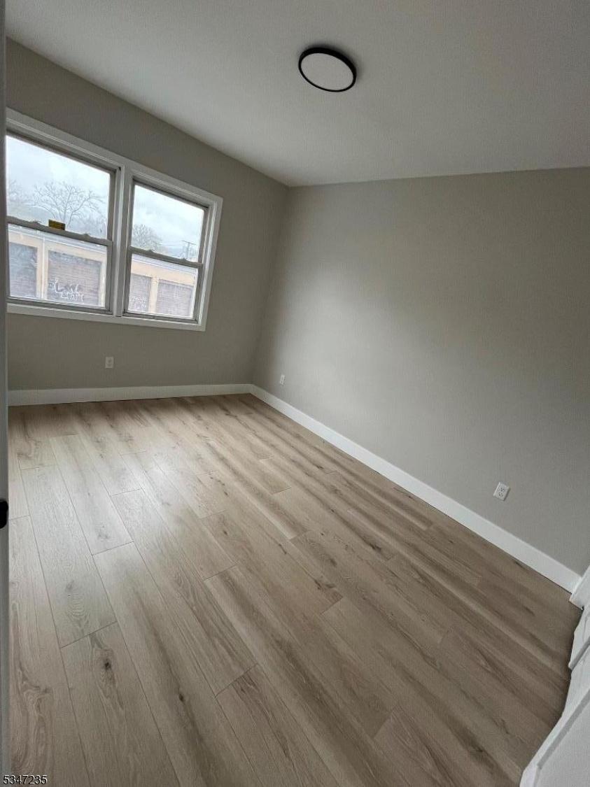 Bedroom unit 2