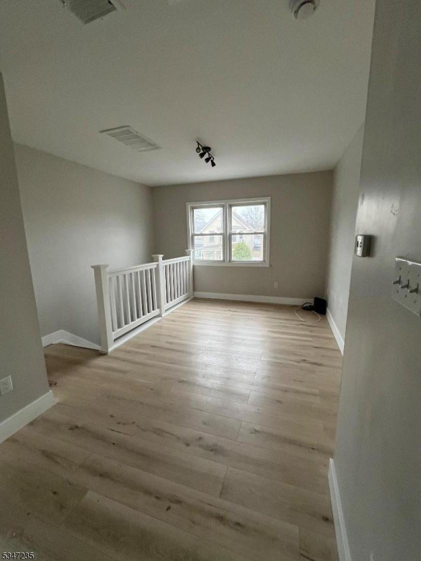 Living room unit 2
