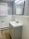 1 st Floor Bathroom