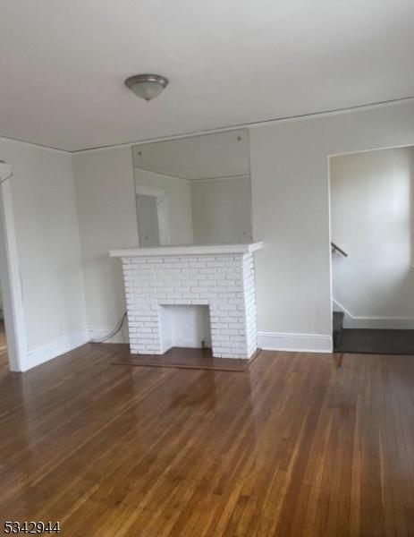 2nd Fl Living Room