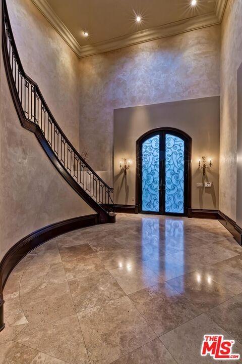 2sty Entry Foyer
