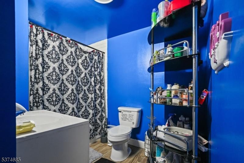 Unit 1 Bathroom