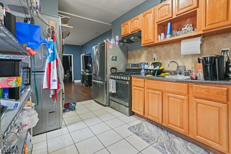 Unit 1 Kitchen