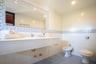 Guest Suite Ensuite Bath