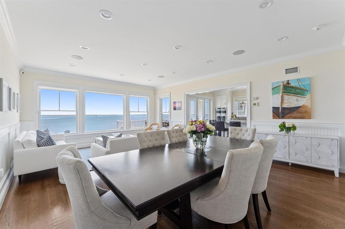 Bayfront Dining Area