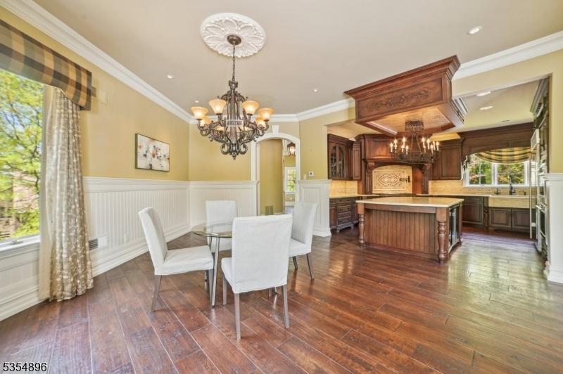 Breakfast Room