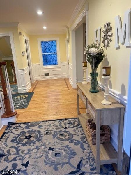 Inviting Entry