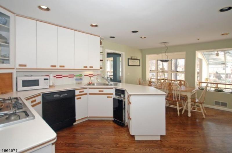 New day-in Kitchen