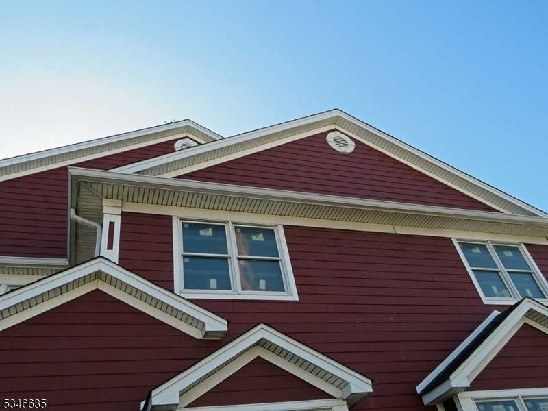 Upper Building detail