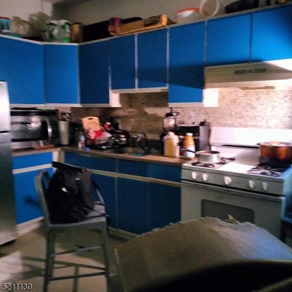 Kitchen - Apt 1