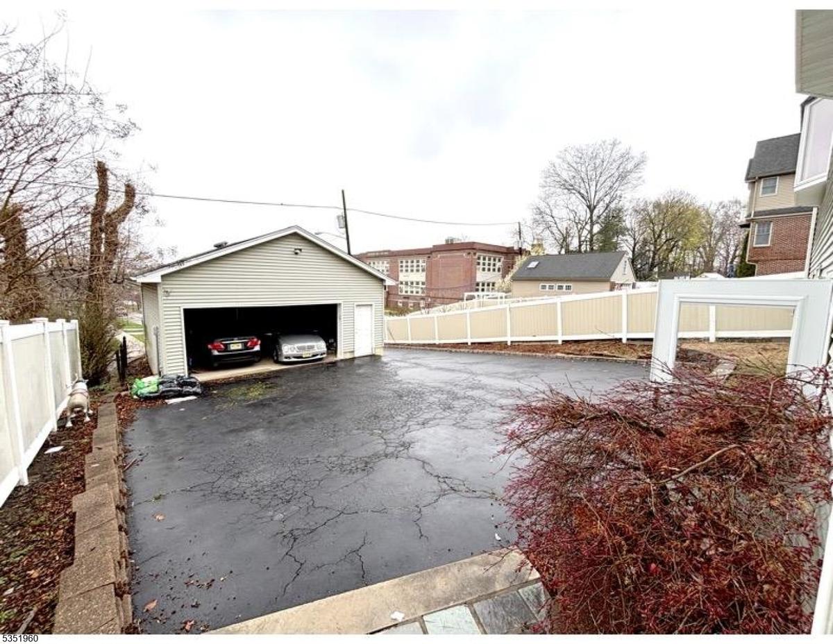 Oversized Garage