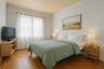 Middle Bedroom Size - Furniture and walls VS