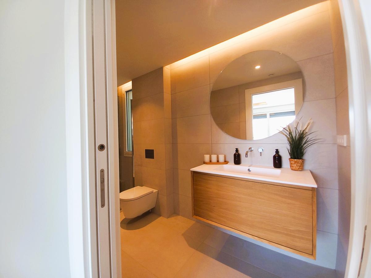 bathroom suite