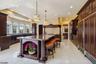 Gourmet Eat-in Kitchen