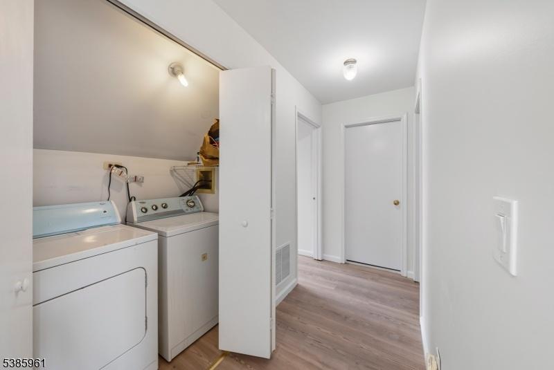 LAUNDRY/HALLWAY