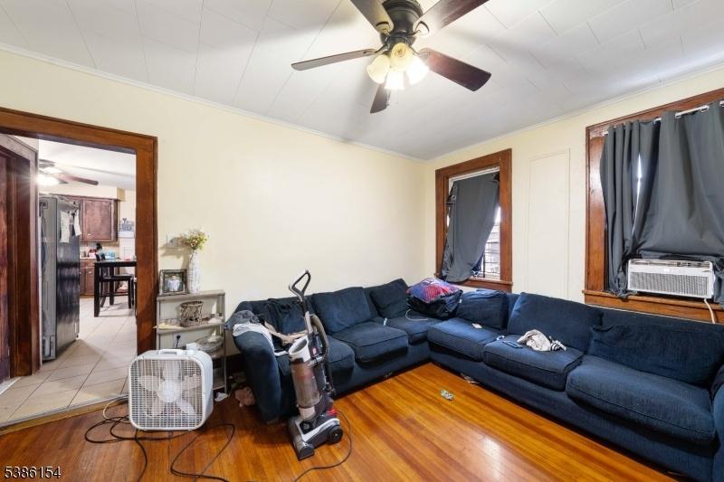 UNIT 1 LIVING ROOM