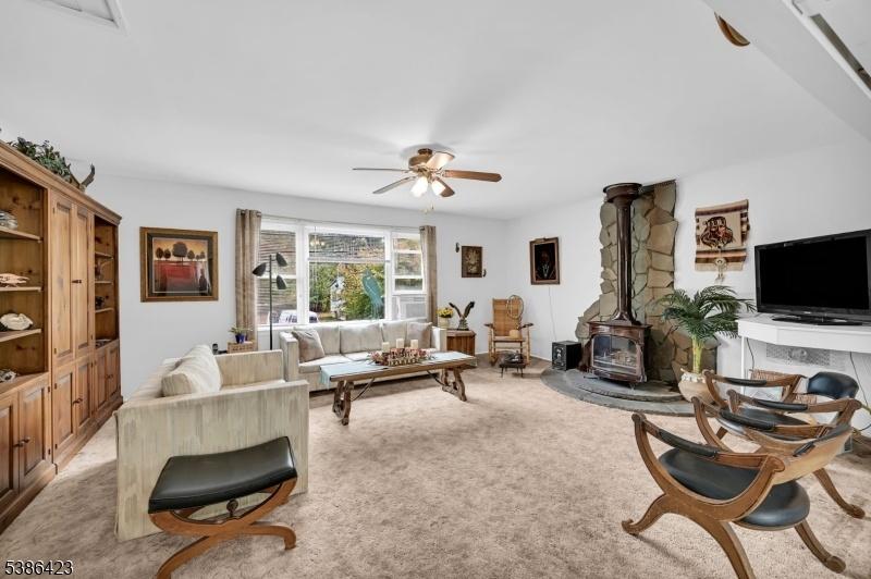 2nd Floor Living Room