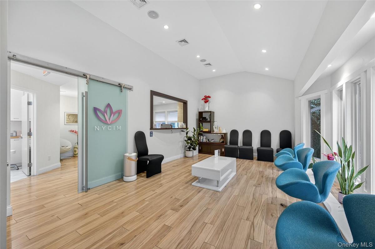 Entry Waiting Area