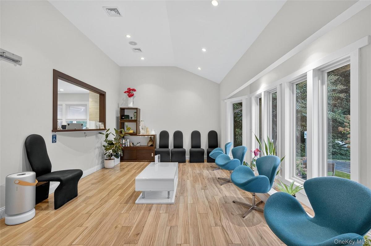 Entry Waiting Area