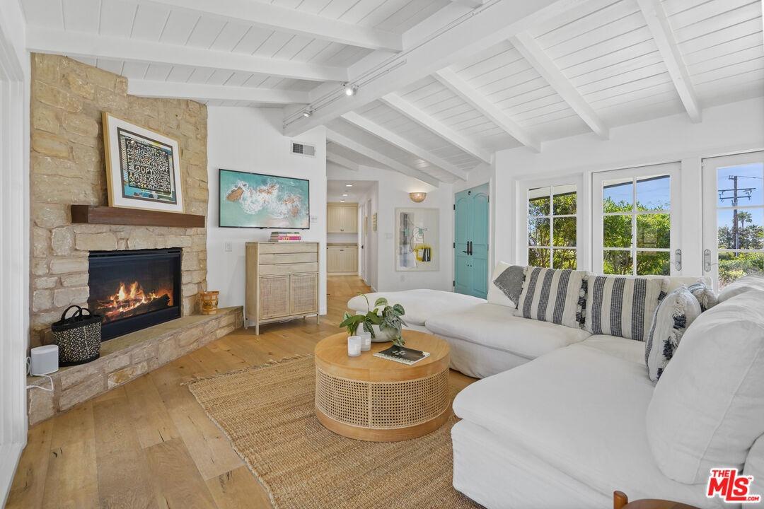 Living room w/ ocean views