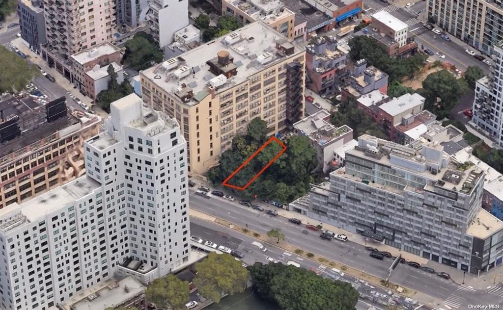 View of property location featuring property parcel outlined