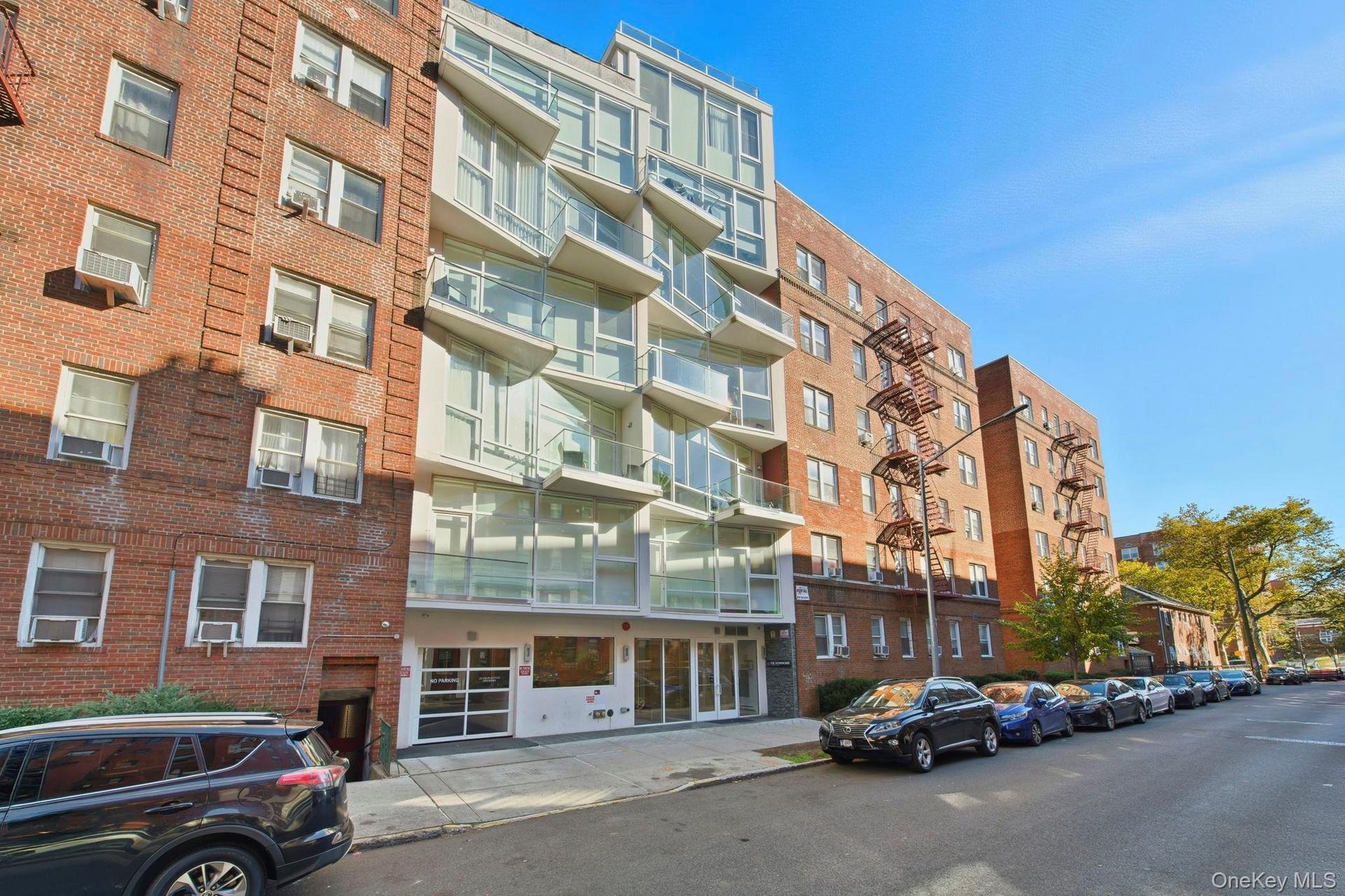 View of apartment building / complex