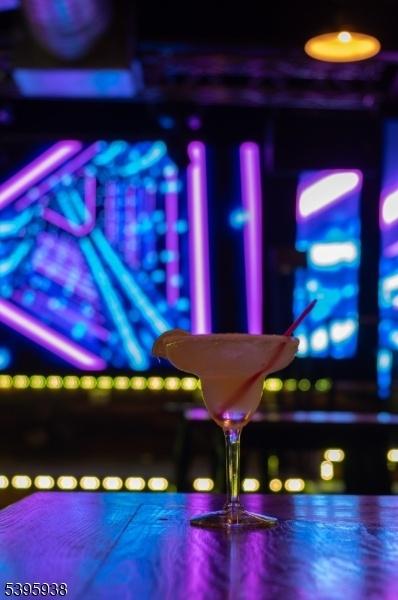 Bar 3