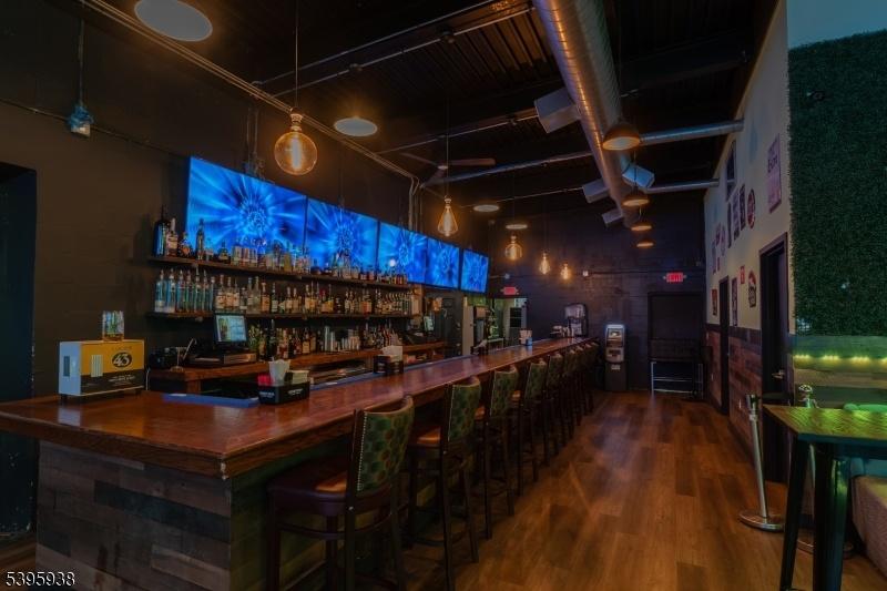 Bar 3